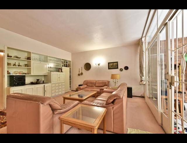 2 BEDROOM TOWNHOUSE FOR SALE IN SANDOWN